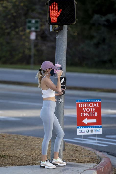 Hayley Roberts Enjoys A Solo Walk In Calabasas 30 Photos Nude Celebrity