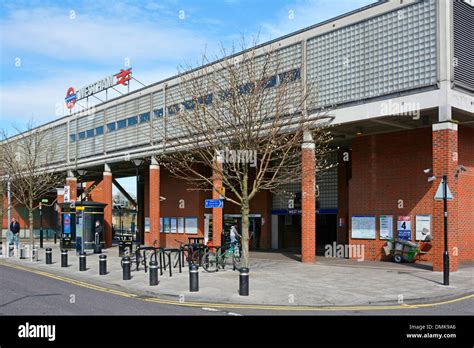 West Ham underground and Network Rail interchange train station Stock