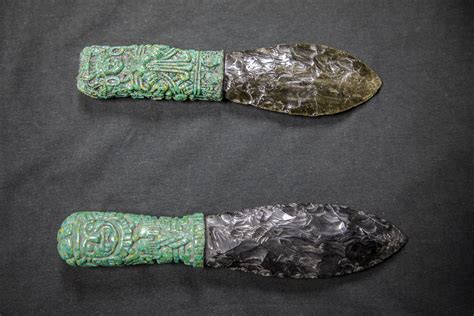 2 Aztec Tecpatl Obsidian Daggers My Father Owns Aztec Weapons Ground