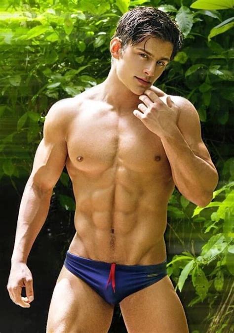 Lean And Trim Bryant Wood Physique Masculin Guys In Speedos Hommes