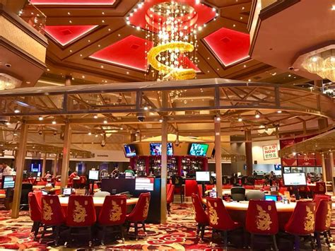 Las vegas and online casinos. Las Vegas' Lucky Dragon Casino Resort Reportedly Struggling