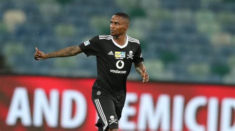 Orlando pirates will face off against jwaneng galaxy in the caf confederation cup playoffs after the draw took place in cairo, egypt. Sagrada Esperança V Orlando Pirates Match Report, 22/12 ...
