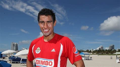 El atleta de los titanes se llevó una gran final en. ¿Pato Araujo de Exatlón salió de Chivas por poblemático ...