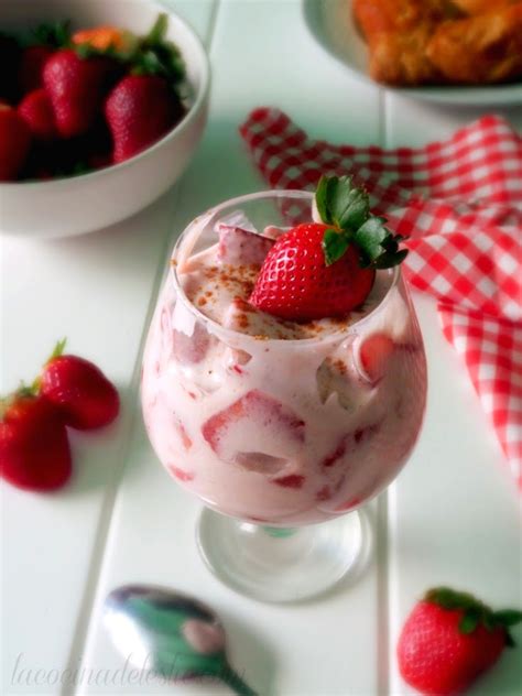 Fresas Con Crema Mexican Strawberries And Cream And Easy Strawberry
