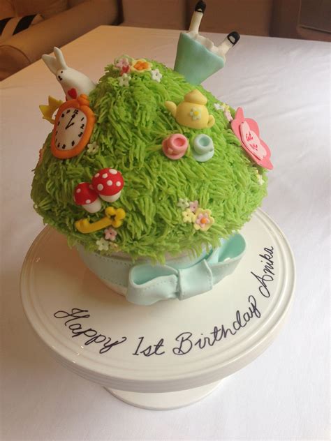 Some of the most famous and most outrageous characters from this tale could be the inspiration for your alice in wonderland cakes. Homemade Alice in Wonderland inspired giant cupcake ...