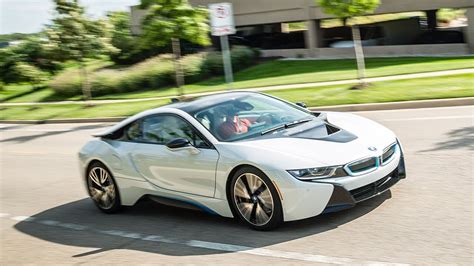 You can find the bmw i8 car series from the third party motor vehicle importers and dealers across sri lanka. BMW i8 Sri Lanka - YouTube