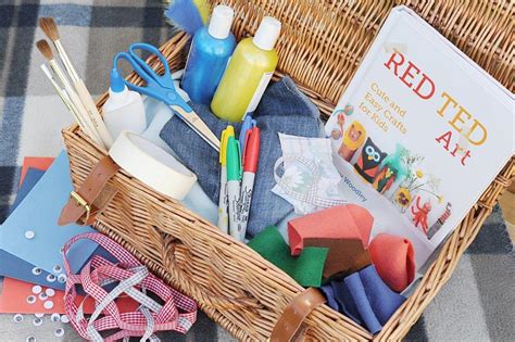 Are you searching for gift box ideas?? Alternative Gift Ideas: Craft Box - Red Ted Art - Make ...