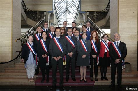 Please download one of our supported browsers. Édouard Philippe, élu maire du Havre, désigne ses adjoints ...