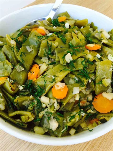 Pasos para preparar un postre sencillo para la cena de acción de gracias. Best and Simplest Green Beans | AllFreeCopycatRecipes.com