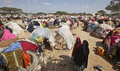 Soomaaliya waa dal ku yaala geeska bari ee qaaradda afrika. Somalia's Drought Once Again Has Thousands on the Move ...