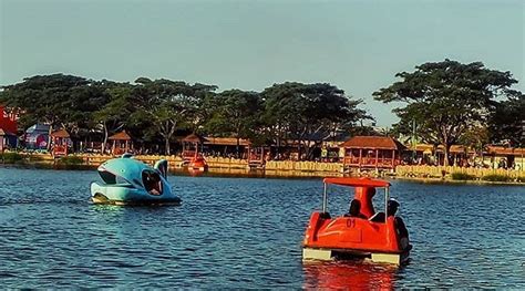 Ada 20 gudang lagu wisata bekasi danau marakas terkini terbaru, klik salah satu untuk download lagu mudah dan cepat. 10 Gambar Danau Marakas Bekasi, Harga Tiket Masuk Kolam ...