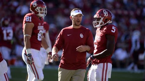 Oklahoma Sooners Football Report Lincoln Riley Is A Candidate For