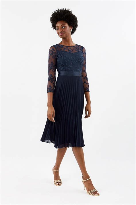 Coast Embroidered Long Sleeve Midi Dress Coastolk49 209 £2908