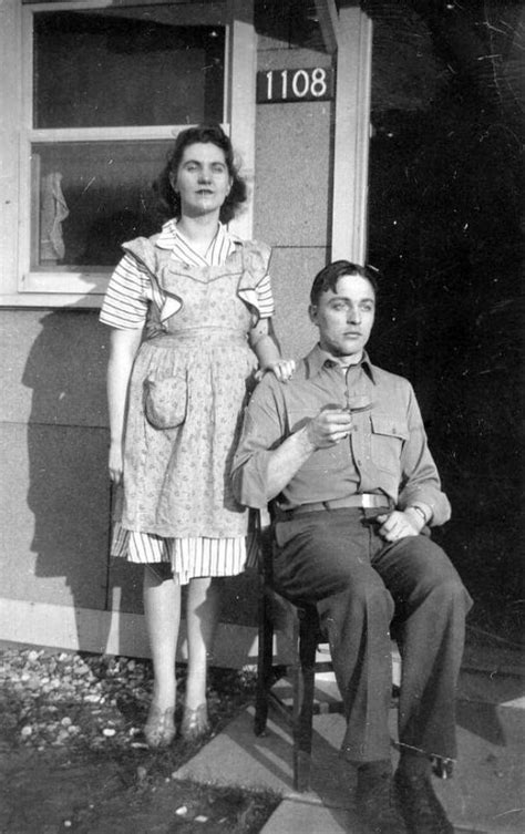 Wwii Couples Service Remembered Article The United States Army