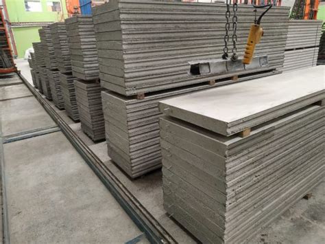 Tidak seperti beton biasa, berat beton ringan dapat diatur sesuai kebutuhan. Harga Panel Beton Ringan Terbaru 2021 Untuk Lantai & Dinding