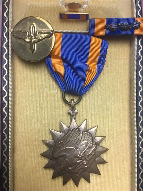 Help Identifying Grandfathers Air Medals Ww2