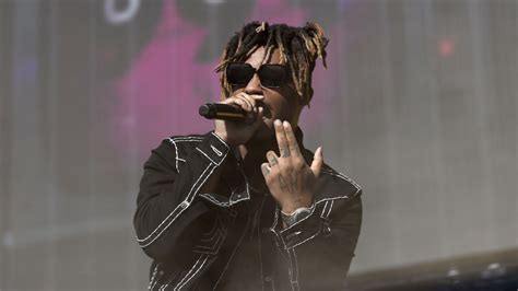 Juice wrld's girlfriend posted a heartbreaking message saying you not going nowhere in one of her last instagram posts of them together. Juice WRLD's Girlfriend Ally Lotti Shares Personalized Notes | Complex