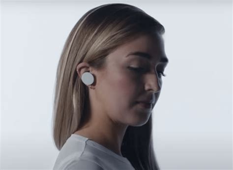 Hideous Microsoft Surface Earbuds Will Never Compete With Apple Airpods