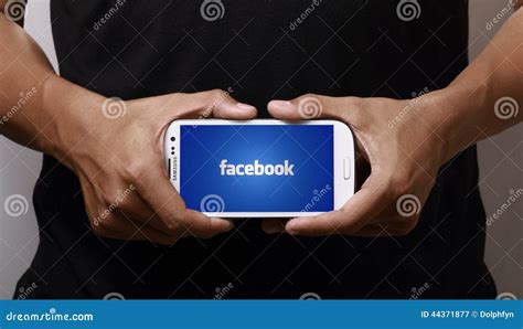 Facebook On Smartphone Editorial Photography Image Of Global 44371877
