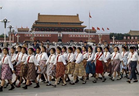 Rare Color Photos Reveal Life In Maos Communist China Cnn China Image Blog Photo Photographer