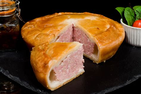 Traditional Pork Pie £ 348 Uppercrust Pies