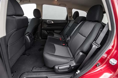 2017 Nissan Pathfinder Sv 4wd Rear Interior Seats Motor Trend En Español