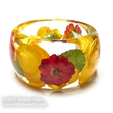 Push lightly on the thicker parts of the flower, particularly where it was attached to the stem. Mill Lane Studio: Drying and Preserving Flowers for Resin