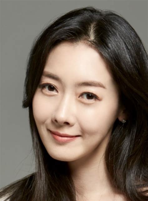 Yoo Ji Yeon Biography Height Life Story Super Stars Bio