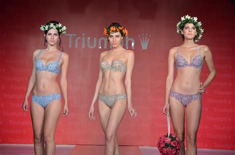 Fashion Lingua Triumph Fashion Show Displays Sensuous Lingerie Collection