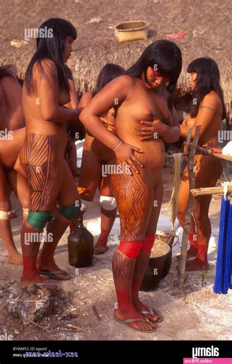 Xingu Nude Sexy Photos