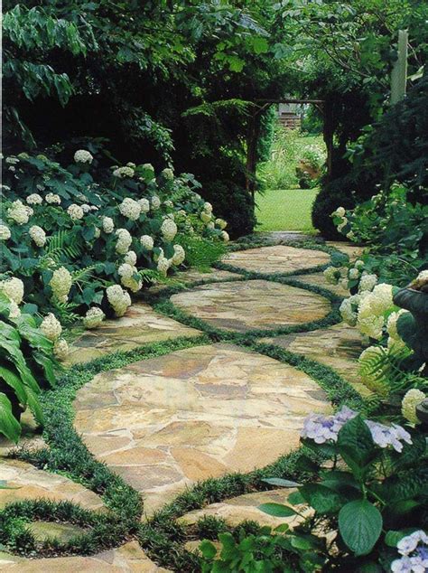 40 Beauteous And Alluring Garden Paths And Walkways For Your Little