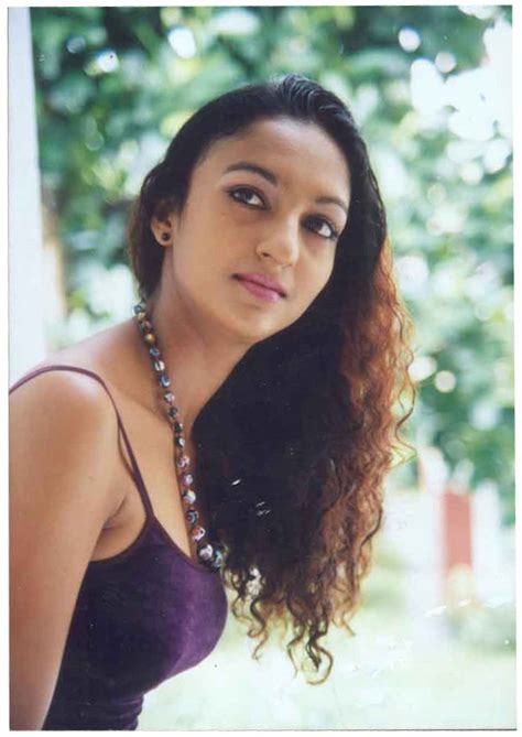 Sexy Sri Lankan Actress And Models Anjula Rajapaksha