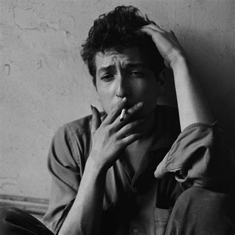 Often regarded as one of the greatest songwriters of all time. A young Bob Dylan. | Music | Pinterest