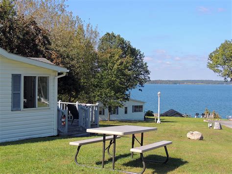Listed on the national register of historic places in 1982, this summer resort/community of over 325 late 19th and early 20th century summer cottages is a step. 1000 Islands Cottage Rentals 1000 Islands Cottages For ...