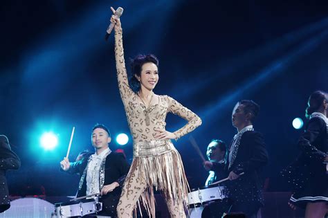 Mandarin pop concert 2019 tickets are priced at rm588 (vip zone), rm488 (ps1 zone), rm388 (ps2 zone) a mandarin pop concert where it gathers 5 singers to perform live! Karen Mok Marks 25 Years In Showbiz With Final Concerts ...