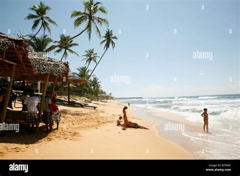 People At Hikkaduwa Beach Sri Lanka Stock Photo Alamy