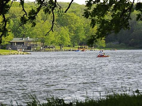 Pere marquette state park contains a mecca of bluffs and wildlife along the illinois river. Best Campgrounds in Illinois | Survival Life