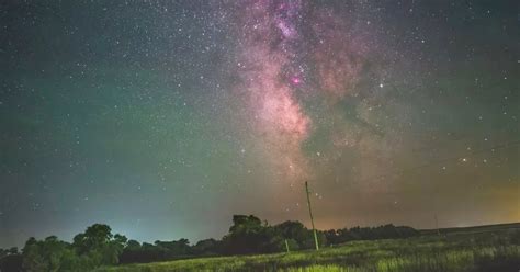 Stunning Video Of The Milky Way Will Change Your Perspective Of Earths