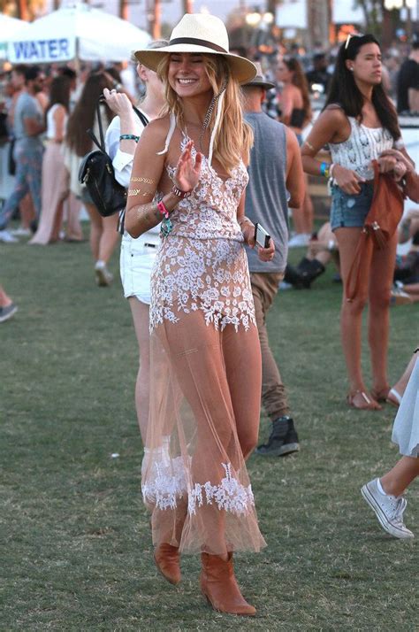 Here S What Everybody Wore To Coachella This Year Festival Outfits
