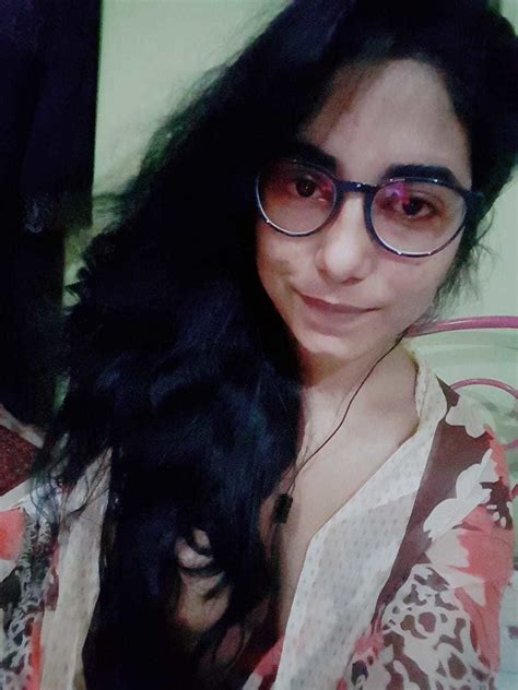 Beautiful Desi Horny Teen Girl Nude Selfie Pics Sexy Indian Photos Fapdesi