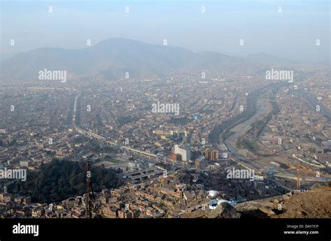 San Juan De Lurigancho Distrito De La Ciudad De Lima Perú Fotografía