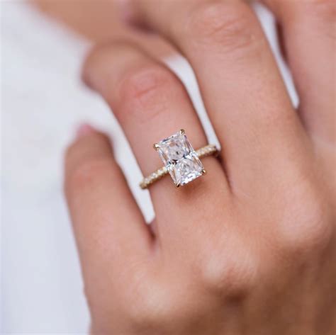 Unique Engagement Rings With Stunning Subtle Details Unique