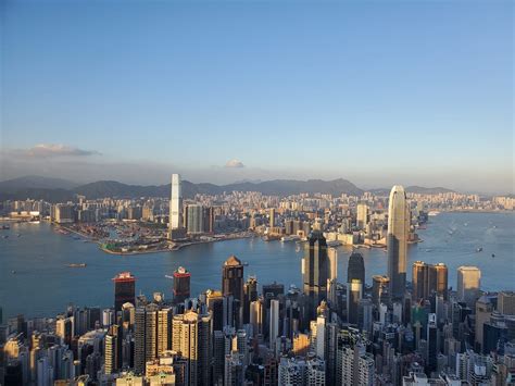 The days when you were able to deposit a suitcase full of cash anonymously at a swiss bank in zurich at paradeplatz, count it by machine and immediately open a bank account, are long gone. Offshore Banking:How do you open an offshore bank account