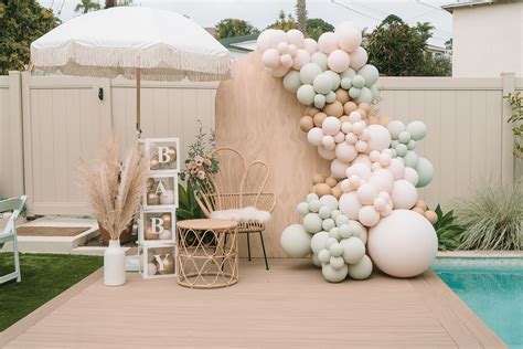 Swoon Worthy Gender Neutral Baby Shower Themes