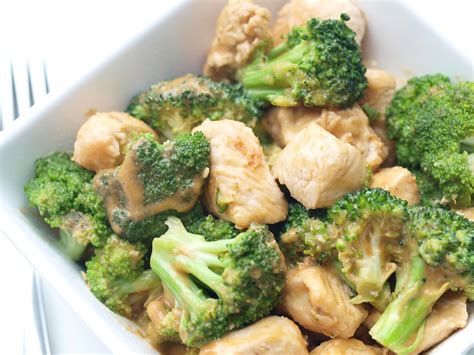 If your schedule is a busy one, and your family. Easy Broccoli and Chicken with Peanut Sauce - Happy Healthy Mama