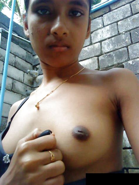 19yrs Indian Village Girls Sexy Tits Boobs 10 Pics