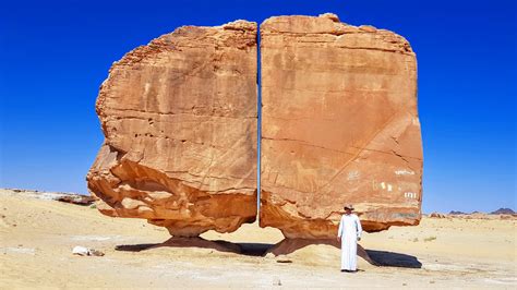 Al Naslaa rock: Saudi Arabia's enigmatic sandstone block that's split
