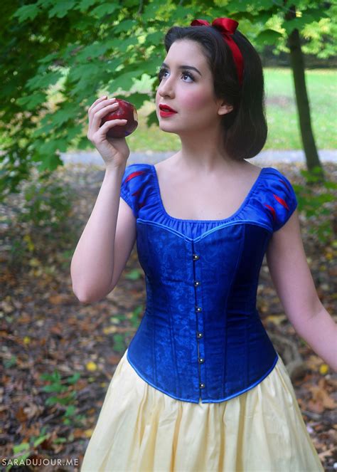 Snow White Halloween Costume Sara Du Jour Snow White Halloween