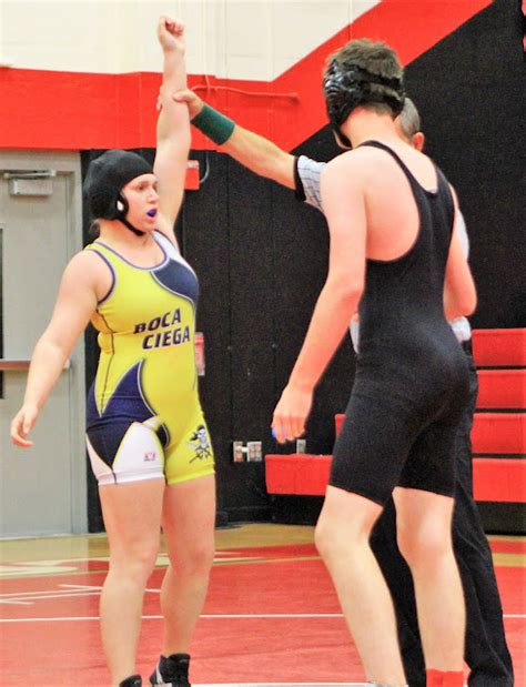 Men Wrestling Women Male Wrestler Defeated By Female Wrestler