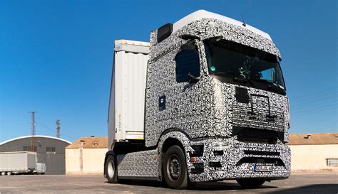 Mercedes Benz EActros 600 The Electric Truck That Can Handle The Heat